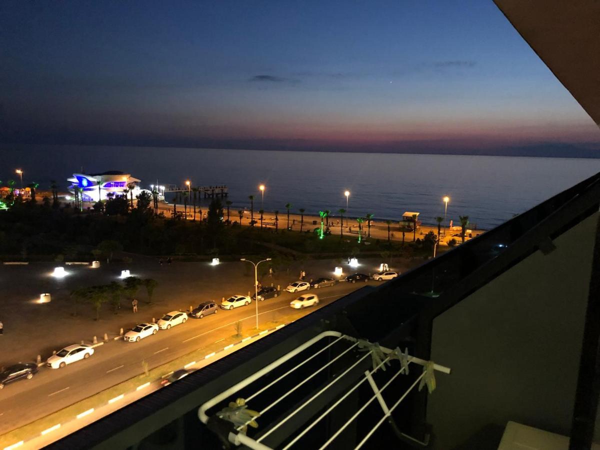 Panorama Beach Tower Batumi Eksteriør billede