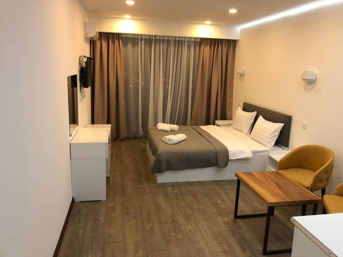 Panorama Beach Tower Batumi Eksteriør billede